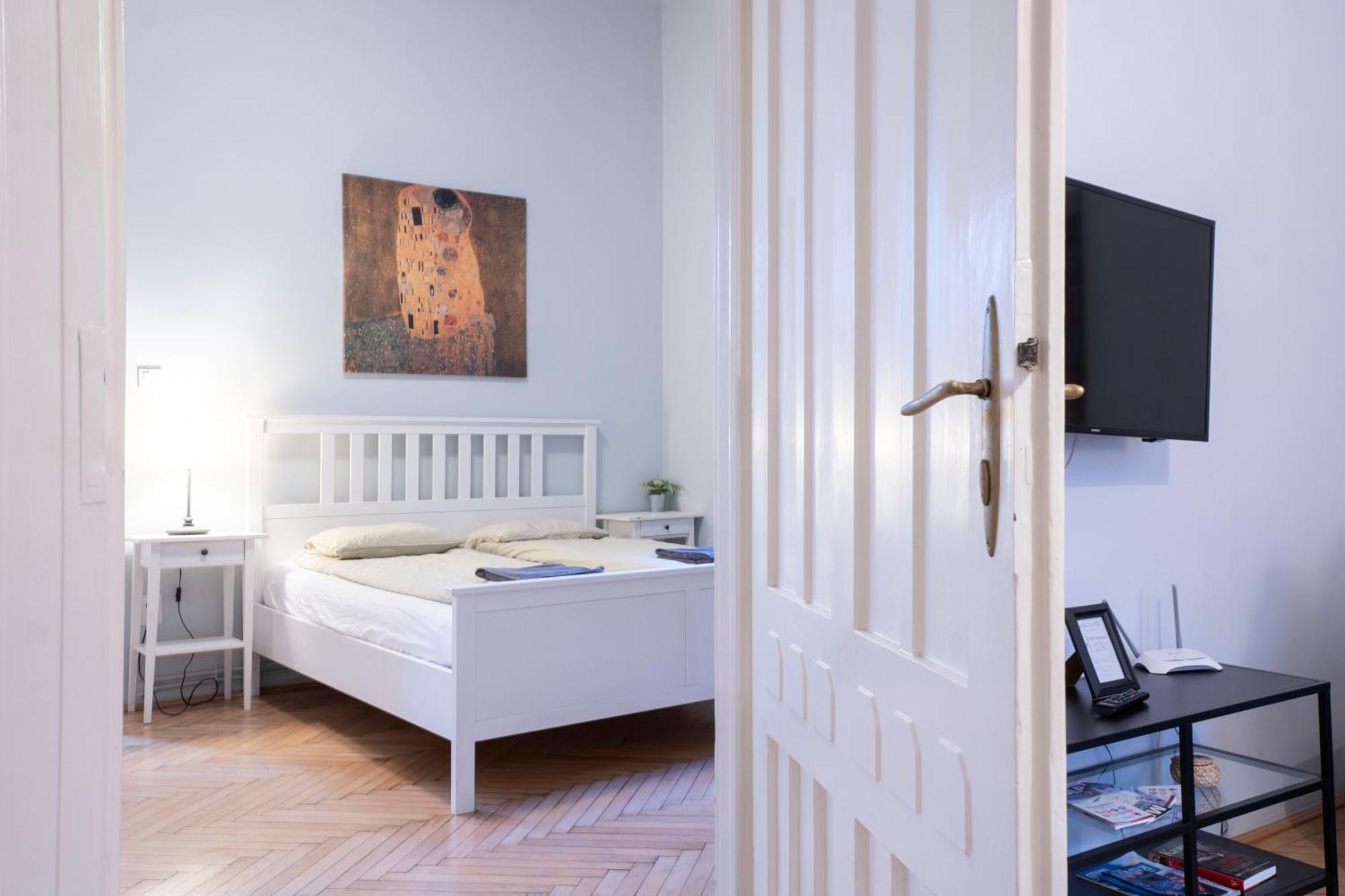 בודפשט Super Comfort Apartment With 3 Rooms Next To Opera מראה חיצוני תמונה